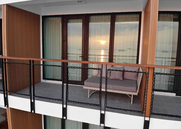 Blue Tao Beach Hotel - Sha Plus